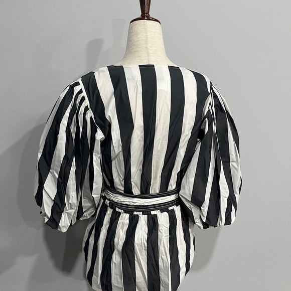 Trina Turk Black and White Striped Women's Belted V Neck Top Small - Picture 5 of 5